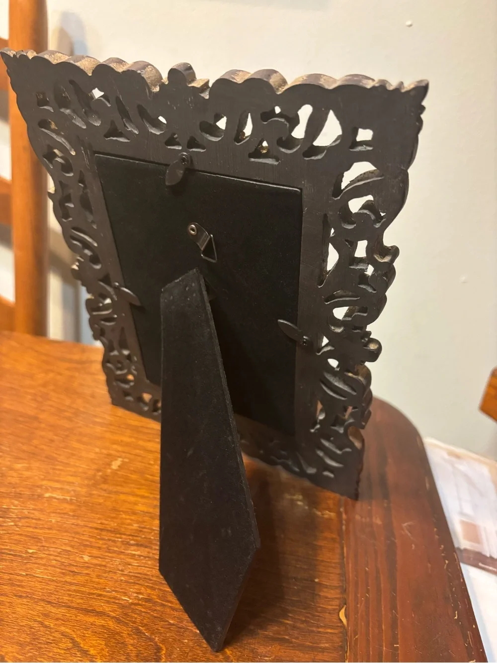 Ornate Decorative GOLD/Bronze-Tone Picture Frame - Elegant Home Accent